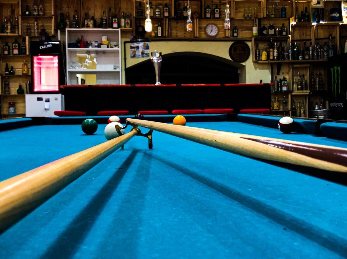 Whole Basement Former Pub3 For Bachelor / Bachelorette Party Βουδαπέστη Εξωτερικό φωτογραφία