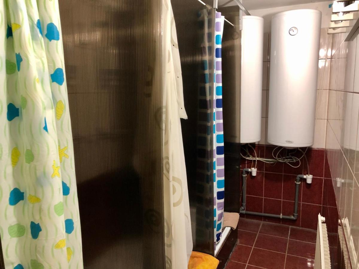 Whole Basement Former Pub3 For Bachelor / Bachelorette Party Βουδαπέστη Εξωτερικό φωτογραφία