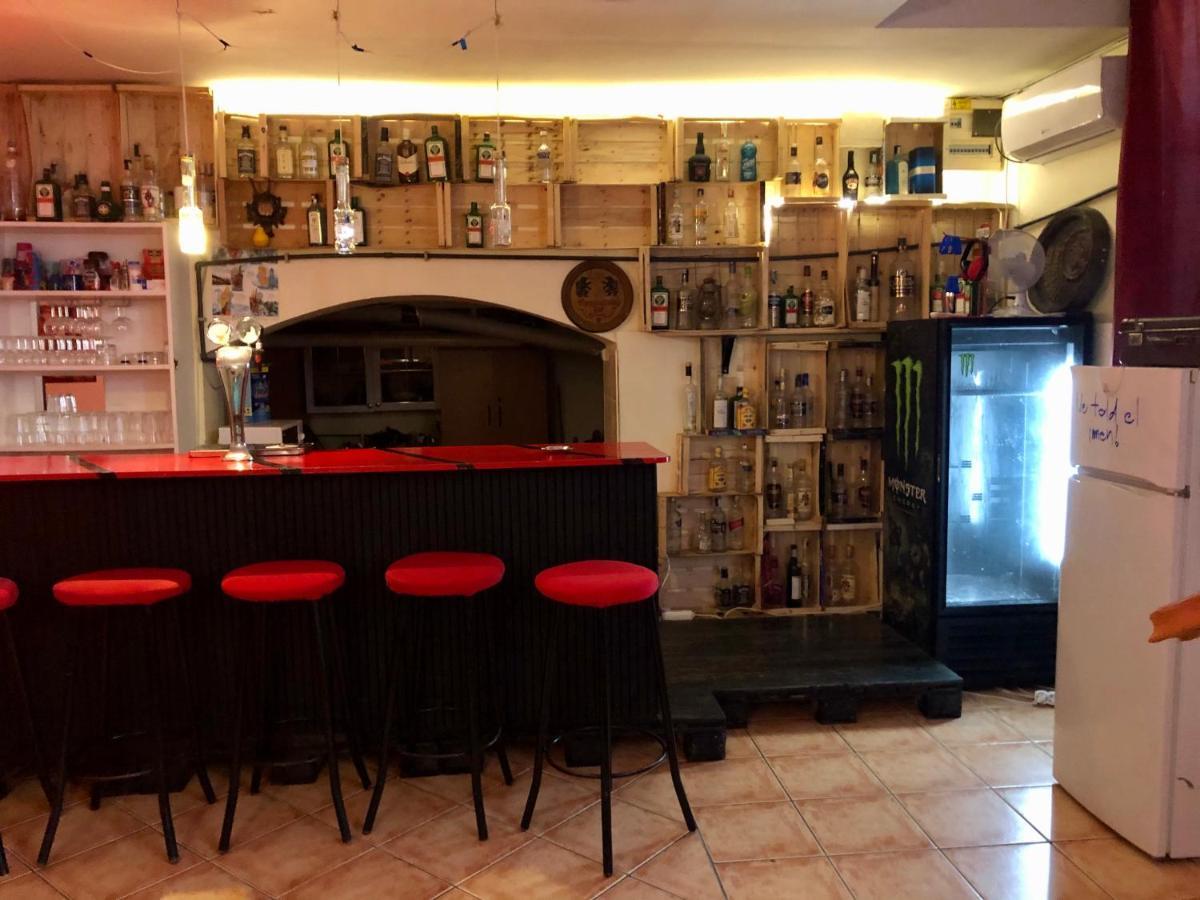 Whole Basement Former Pub3 For Bachelor / Bachelorette Party Βουδαπέστη Εξωτερικό φωτογραφία